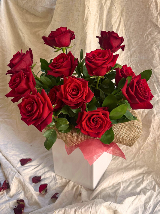 Two Dozen Roses Luxury Collection